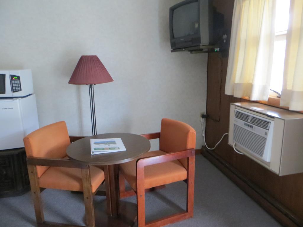 Gateway Motel - Hart Room photo